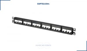 Patch panel Panduit CPPL24WBLY